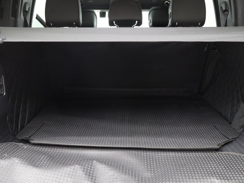 2024 (73) LAND ROVER DEFENDER 5.0 P525 V8 Carpathian Edition 110 5dr Auto 3609871