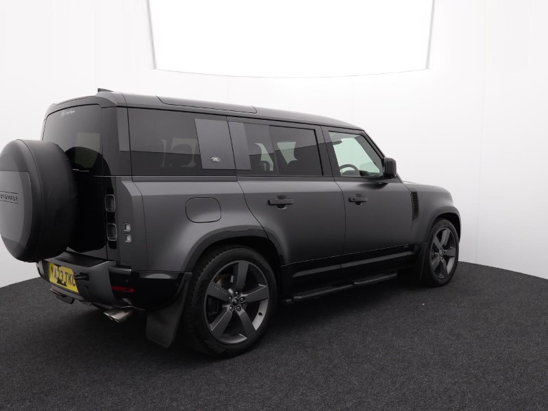 2024 (73) LAND ROVER DEFENDER 5.0 P525 V8 Carpathian Edition 110 5dr Auto 3609839