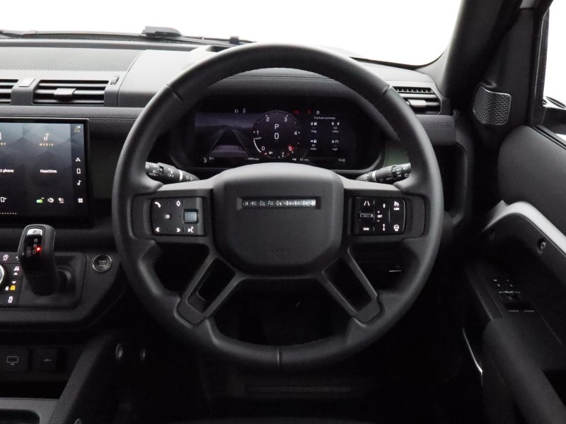 2023 (73) LAND ROVER DEFENDER 3.0 D300 75th Limited Edition 90 3dr Auto 3680401