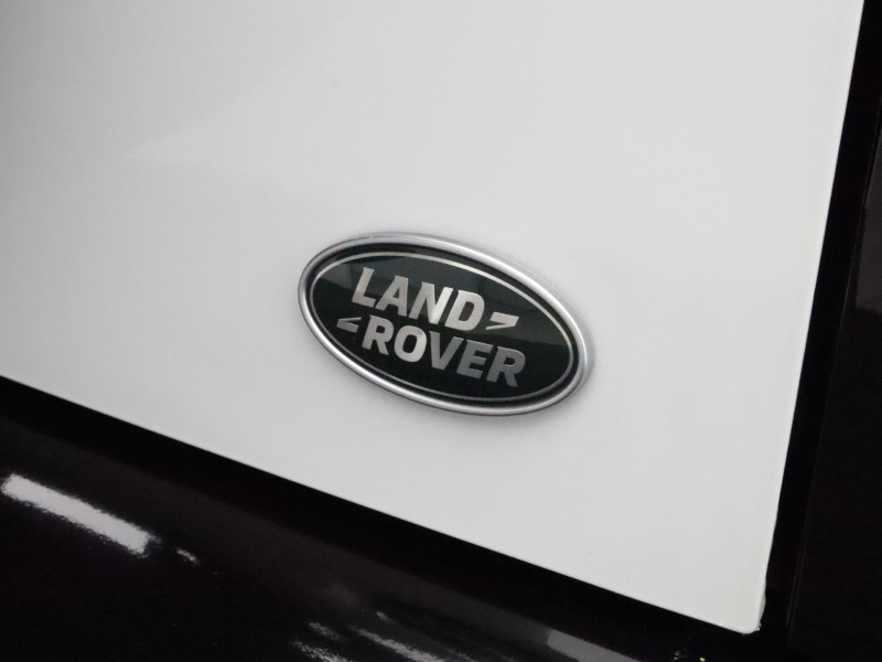 2023 (73) LAND ROVER DEFENDER 3.0 D300 75th Limited Edition 90 3dr Auto 3680397