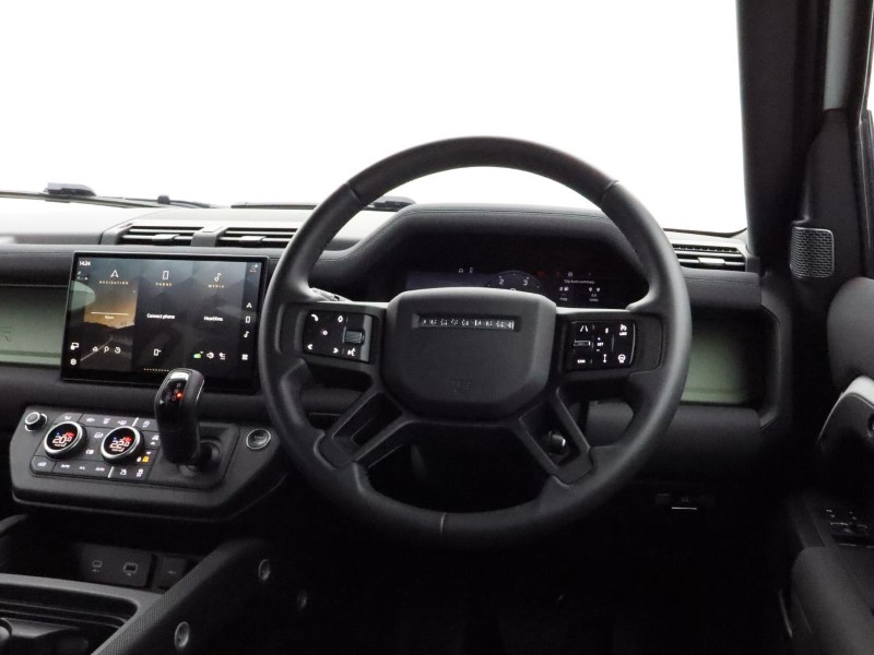 2023 (73) LAND ROVER DEFENDER 3.0 D300 75th Limited Edition 90 3dr Auto 3680402