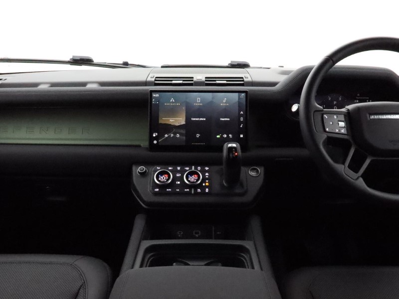 2023 (73) LAND ROVER DEFENDER 3.0 D300 75th Limited Edition 90 3dr Auto 3680404