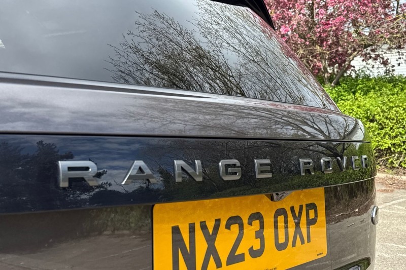 2023 (23) LAND ROVER RANGE ROVER 4.4 P530 V8 First Edition 4dr Auto 5300435