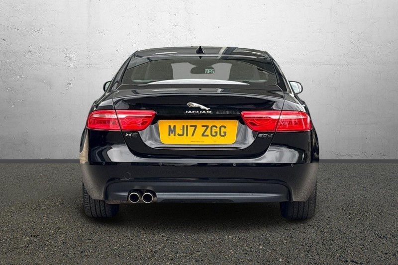 2017 (17) JAGUAR XE 2.0d [180] R-Sport 4dr Auto 5366062