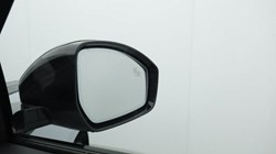 2025 (25) LAND ROVER RANGE ROVER VELAR 2.0 D200 MHEV Dynamic SE 5dr Auto 4637004