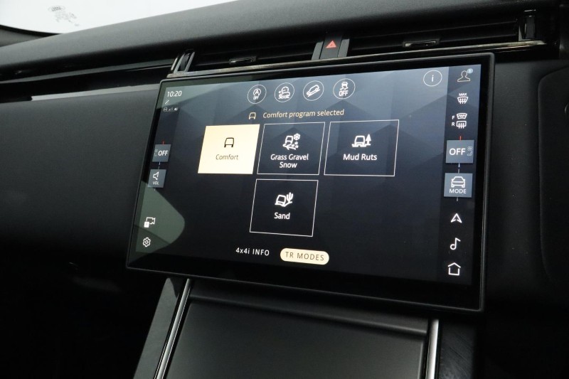 2025 (25) LAND ROVER RANGE ROVER VELAR 2.0 D200 MHEV Dynamic SE 5dr Auto 4679673