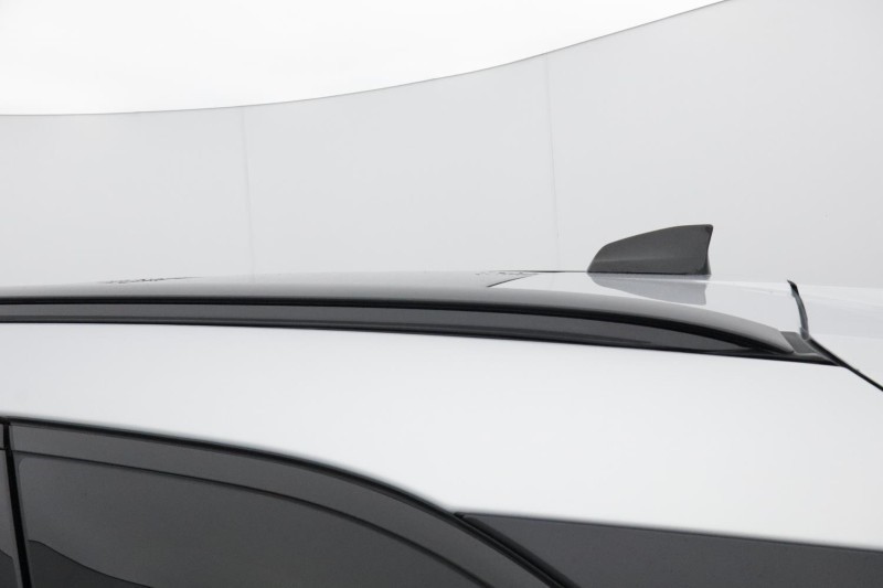 2025 (25) LAND ROVER RANGE ROVER VELAR 2.0 D200 MHEV Dynamic SE 5dr Auto 4679641