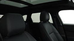 2025 (25) LAND ROVER RANGE ROVER VELAR 2.0 D200 MHEV Dynamic SE 5dr Auto 4679661