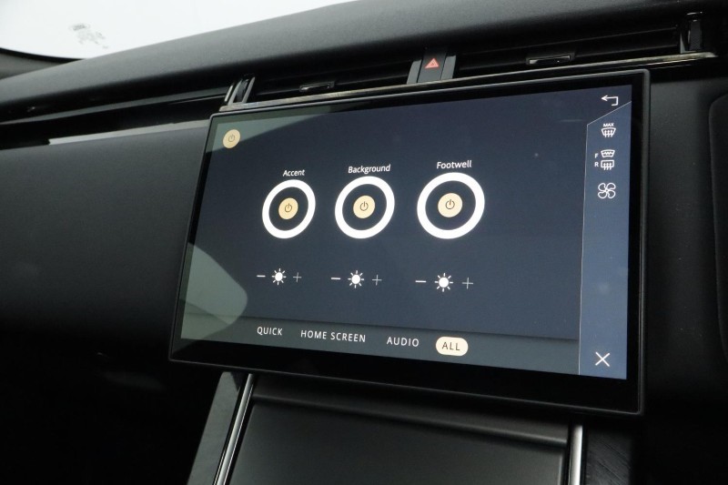 2025 (25) LAND ROVER RANGE ROVER VELAR 2.0 D200 MHEV Dynamic SE 5dr Auto 4679672