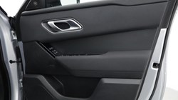 2025 (25) LAND ROVER RANGE ROVER VELAR 2.0 D200 MHEV Dynamic SE 5dr Auto 4679657