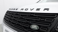 2025 (25) LAND ROVER RANGE ROVER VELAR 2.0 D200 MHEV Dynamic SE 5dr Auto 4679637