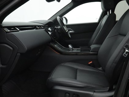 2025 (25) LAND ROVER RANGE ROVER VELAR 2.0 D200 MHEV Dynamic SE 5dr Auto