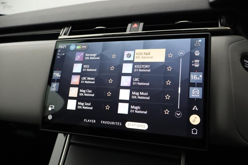 2025 (25) LAND ROVER RANGE ROVER VELAR 2.0 D200 MHEV Dynamic SE 5dr Auto 5354592