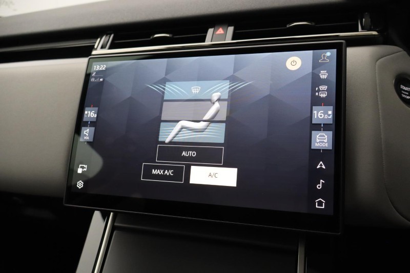 2025 (25) LAND ROVER RANGE ROVER VELAR 2.0 D200 MHEV Dynamic SE 5dr Auto 5354595