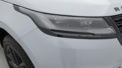 2025 (25) LAND ROVER RANGE ROVER VELAR 2.0 D200 MHEV Dynamic SE 5dr Auto 4673894