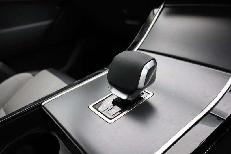 2025 (25) LAND ROVER RANGE ROVER VELAR 2.0 D200 MHEV Dynamic HSE 5dr Auto 4826240