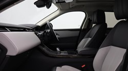 2025 (25) LAND ROVER RANGE ROVER VELAR 2.0 D200 MHEV Dynamic HSE 5dr Auto 4826212