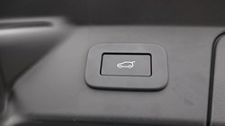 2025 (25) LAND ROVER RANGE ROVER VELAR 2.0 D200 MHEV Dynamic HSE 5dr Auto 4826206