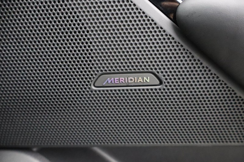 2025 (25) LAND ROVER RANGE ROVER VELAR 2.0 D200 MHEV Dynamic HSE 5dr Auto 4826258