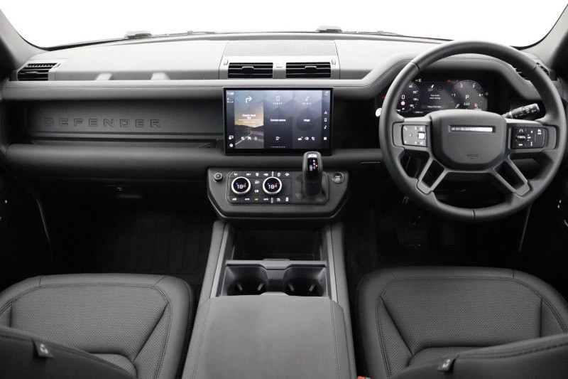 2025 (25) LAND ROVER DEFENDER 3.0 D250 X-Dynamic SE 90 3dr Auto 4551383