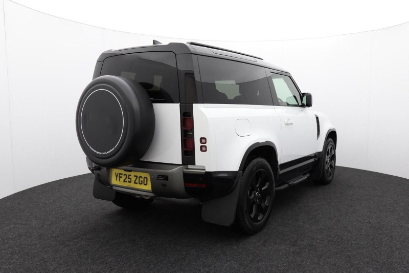 2025 (25) LAND ROVER DEFENDER 3.0 D250 X-Dynamic SE 90 3dr Auto 4551356