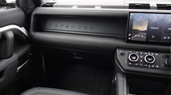 2025 (25) LAND ROVER DEFENDER 3.0 D250 X-Dynamic SE 90 3dr Auto 4551397