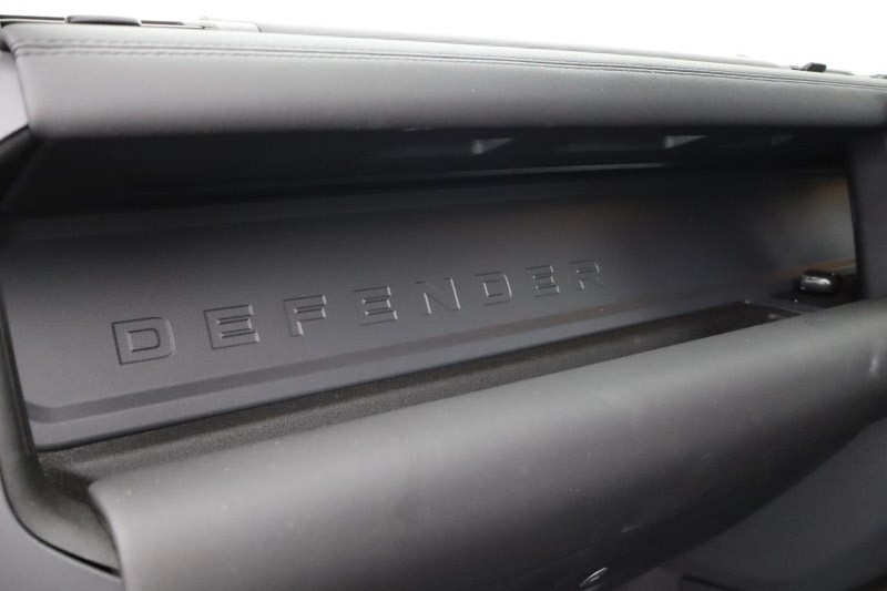 2025 (25) LAND ROVER DEFENDER 3.0 D250 X-Dynamic SE 90 3dr Auto 4551371
