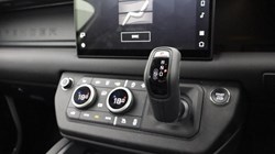 2025 (25) LAND ROVER DEFENDER 3.0 D250 X-Dynamic SE 90 3dr Auto 4551394