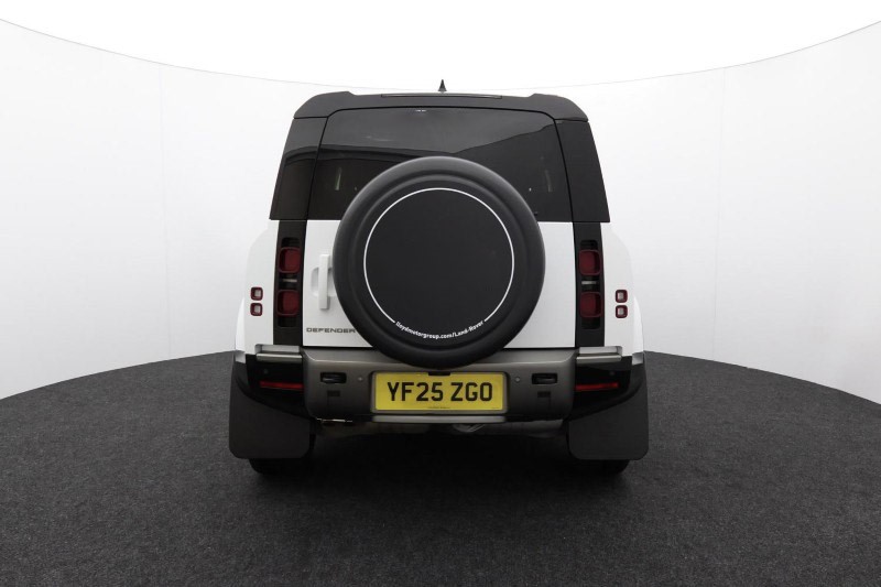 2025 (25) LAND ROVER DEFENDER 3.0 D250 X-Dynamic SE 90 3dr Auto 4551353