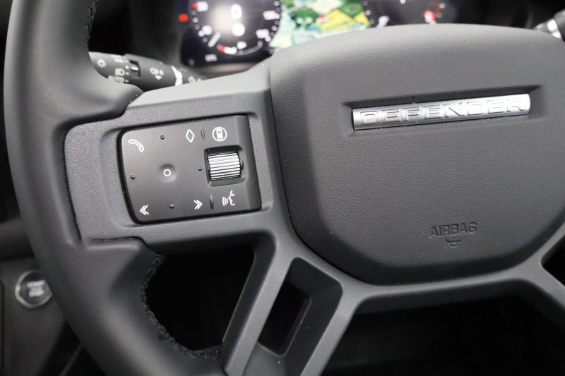 2025 (25) LAND ROVER DEFENDER 3.0 D250 X-Dynamic SE 90 3dr Auto 4551405