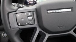2025 (25) LAND ROVER DEFENDER 3.0 D250 X-Dynamic SE 90 3dr Auto 4551405
