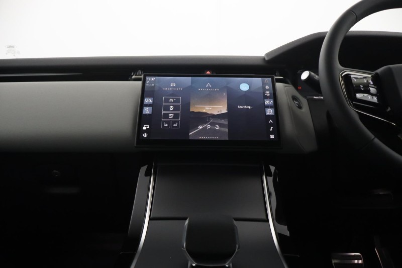 2025 (25) LAND ROVER RANGE ROVER VELAR 2.0 D200 MHEV Dynamic SE 5dr Auto 5271653