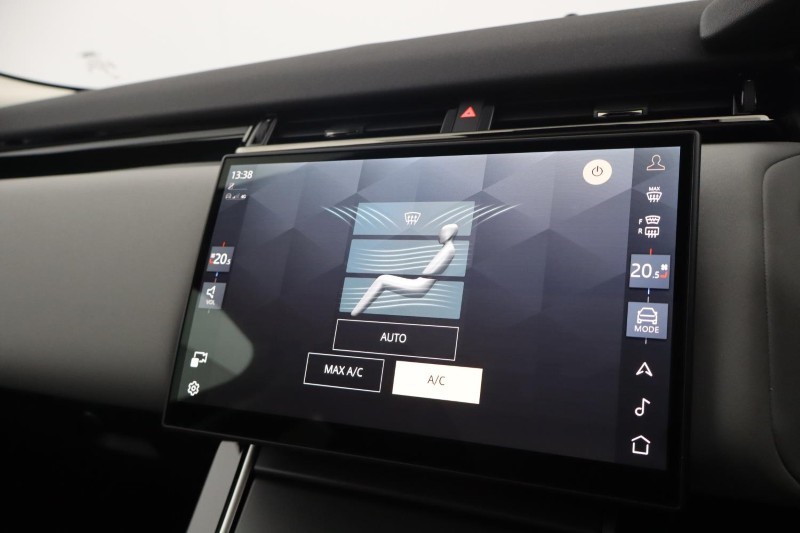 2025 (25) LAND ROVER RANGE ROVER VELAR 2.0 D200 MHEV Dynamic SE 5dr Auto 5271661