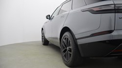2025 (25) LAND ROVER RANGE ROVER VELAR 2.0 D200 MHEV Dynamic SE 5dr Auto 5271633