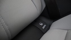 2025 (25) LAND ROVER RANGE ROVER VELAR 2.0 D200 MHEV Dynamic SE 5dr Auto 5271655