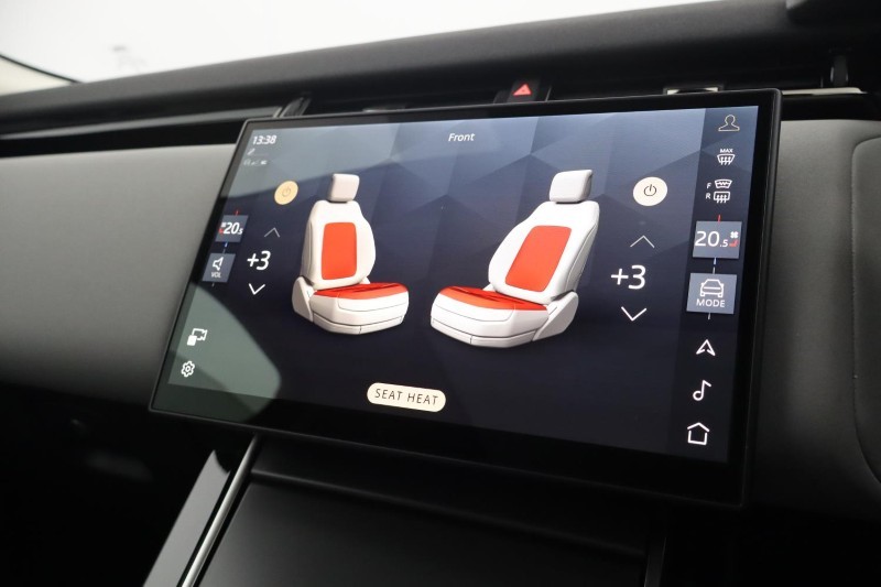 2025 (25) LAND ROVER RANGE ROVER VELAR 2.0 D200 MHEV Dynamic SE 5dr Auto 5271657