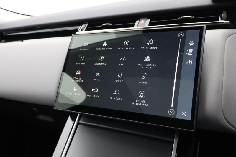 2025 (25) LAND ROVER RANGE ROVER VELAR 2.0 D200 MHEV Dynamic SE 5dr Auto 4886517