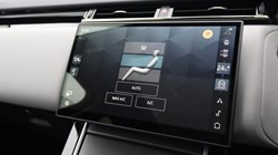 2025 (25) LAND ROVER RANGE ROVER VELAR 2.0 D200 MHEV Dynamic SE 5dr Auto 4886513