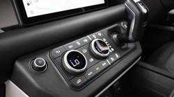 2021 (21) LAND ROVER DEFENDER 3.0 D250 X-Dynamic HSE 110 5dr Auto 4494622