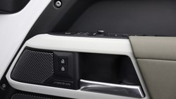 2021 (21) LAND ROVER DEFENDER 3.0 D250 SE 110 5dr Auto 4541610