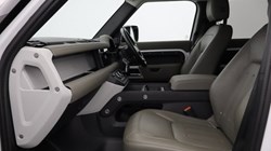 2021 (21) LAND ROVER DEFENDER 3.0 D250 SE 110 5dr Auto 4541568