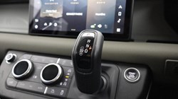 2021 (21) LAND ROVER DEFENDER 3.0 D250 SE 110 5dr Auto 4541582