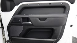 2021 (71) LAND ROVER DEFENDER 3.0 D200 S 110 5dr Auto 4551266