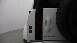 2021 (71) LAND ROVER DEFENDER 3.0 D200 S 110 5dr Auto 4671510