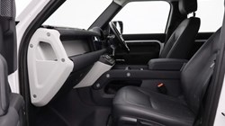 2021 (71) LAND ROVER DEFENDER 3.0 D200 S 110 5dr Auto 4551231