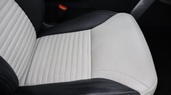 2024 (74) LAND ROVER DISCOVERY 3.0 D350 Dynamic HSE 5dr Auto 4644099