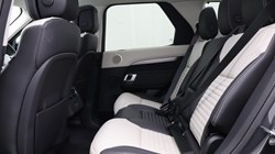 2024 (74) LAND ROVER DISCOVERY 3.0 D350 Dynamic HSE 5dr Auto 4644049