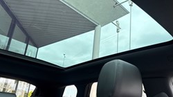 2023 (23) LAND ROVER RANGE ROVER EVOQUE 1.5 P300e Evoque Edition 5dr Auto 5313498