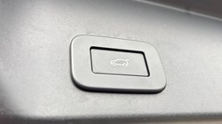 2023 (23) LAND ROVER RANGE ROVER EVOQUE 1.5 P300e Evoque Edition 5dr Auto 5313520