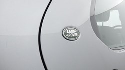 2022 (22) LAND ROVER DISCOVERY 3.0 D300 R-Dynamic SE 5dr Auto 4662516